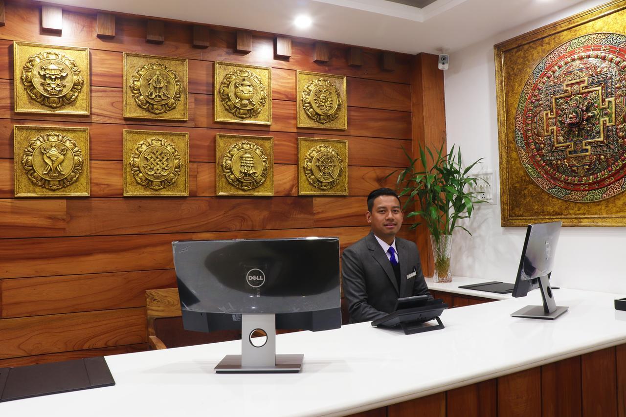 The Denzong Shangrila Gangtok Exterior photo